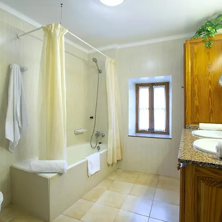 Owl Bandera - Rustic *